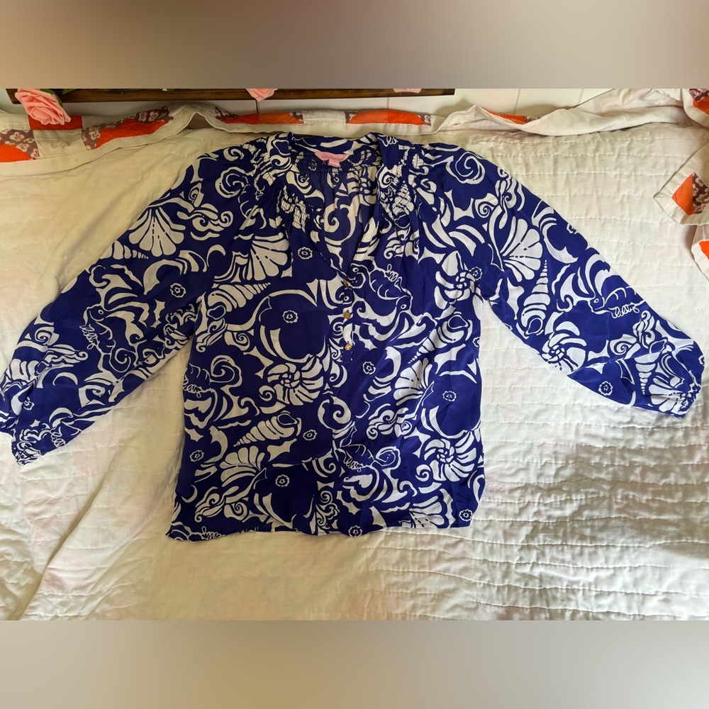 Lilly Pulitzer Elsa Silk Smocked Relaxed Button Front Blouse Tide Pools Navy